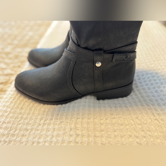 NWT Life Stride Xtrovert Women’s Wide Calf Riding Boots - Size 10M - Black - Picture 4 of 12